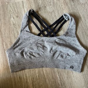 women’s sports bra